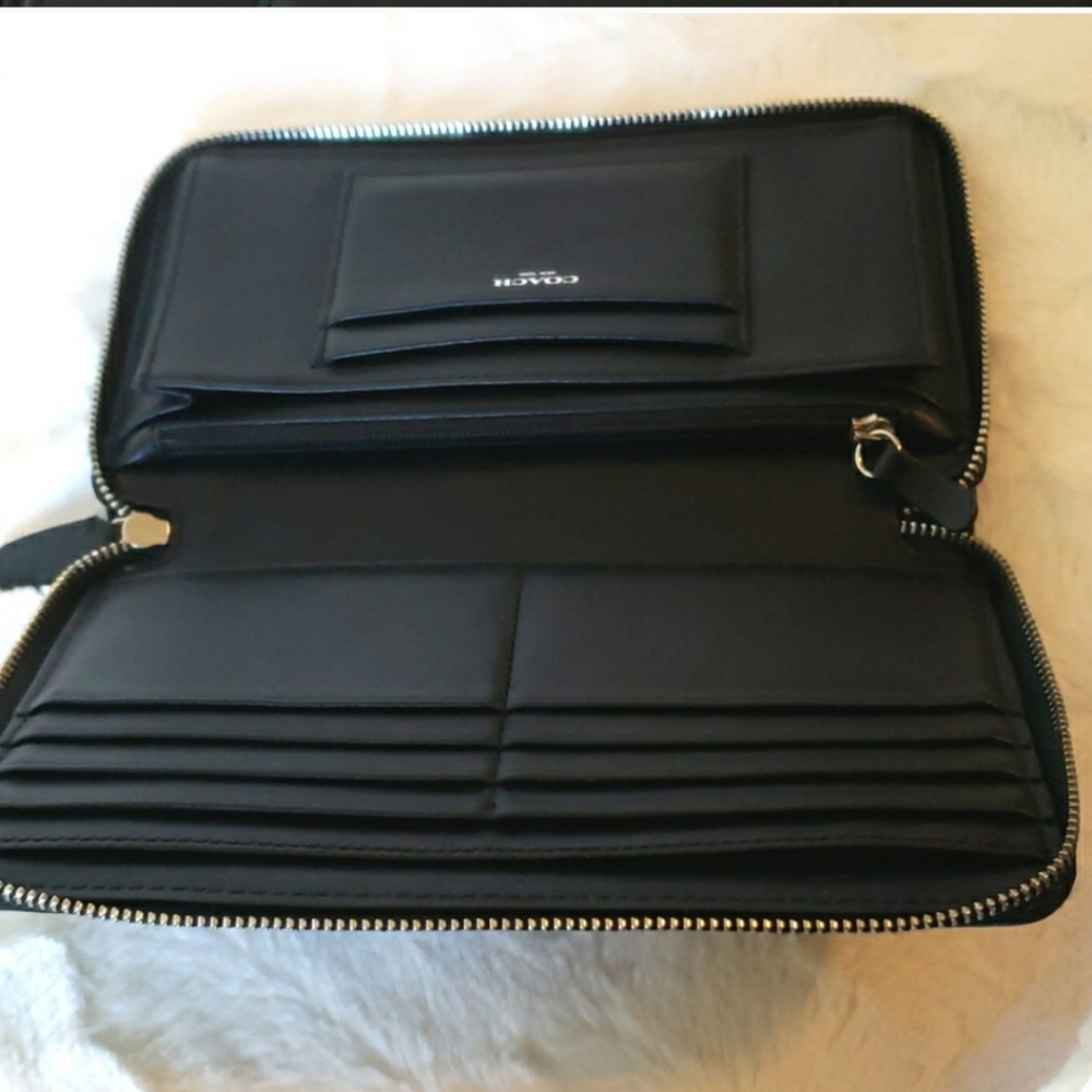 Coach Black Wallet - Picture 11 of 15